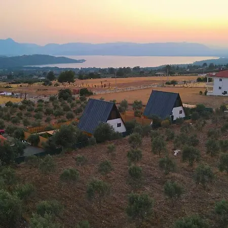 4 Kisilik Mustakil Havuzlu, Sunset Bungalov 1 무글라